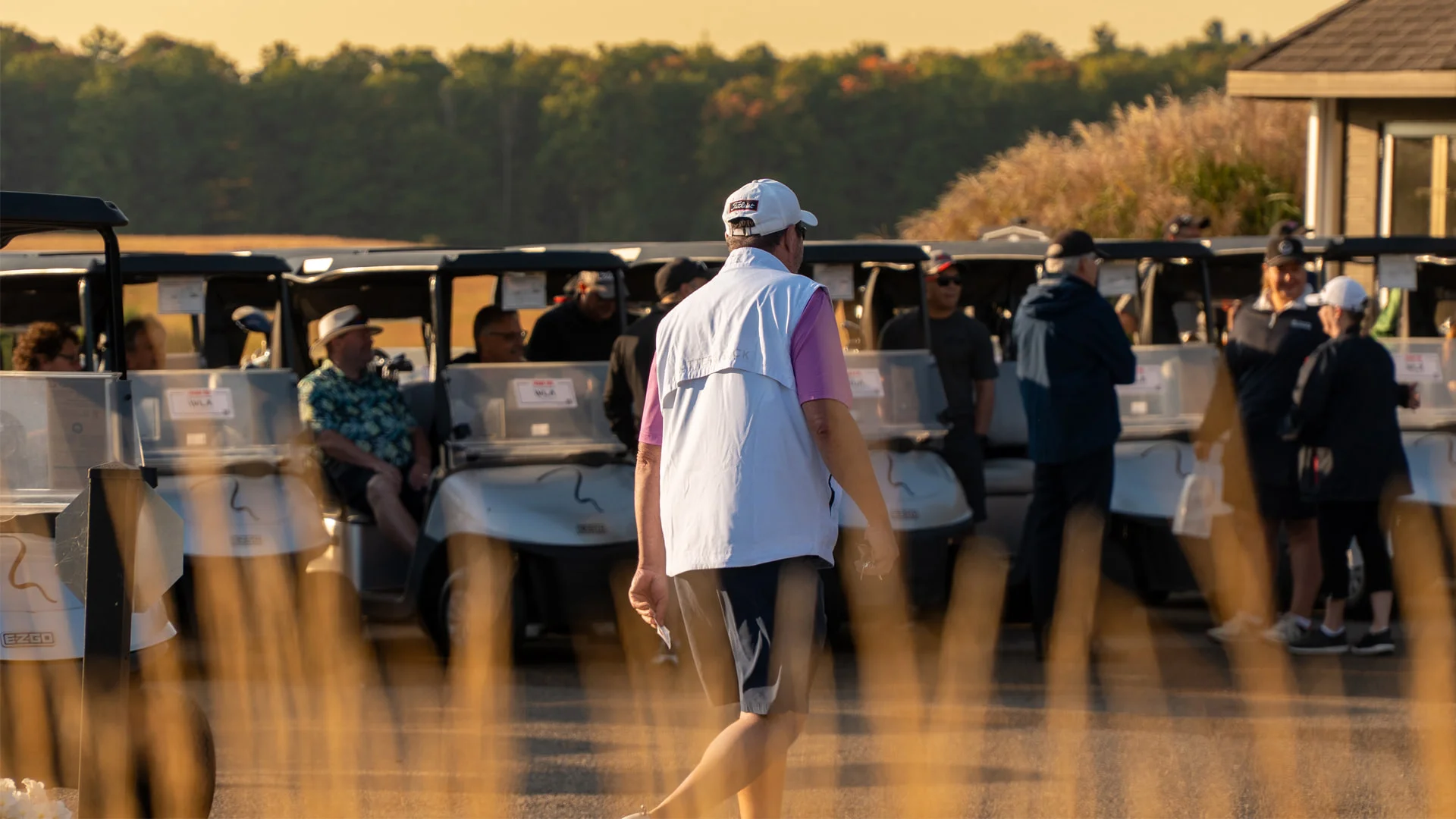 Preview of the Event Caddy 14-step golf tournament planning guide.
